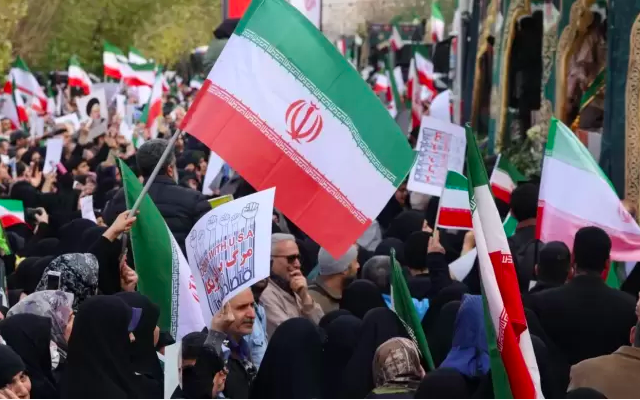 تعثر محادثات واشنطن وطهران وسط جهود لخفض التصعيد وتهديدات متبادلة