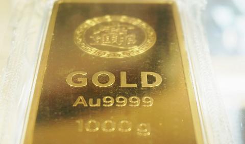 الذهب ينخفض بأكثر من 3% مع تزايد مخاوف التضخم