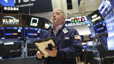 أسواق وبورصات على أهواء ترامب.. نتيجة طبيعية أم تلاعب وفساد لجني المكاسب؟