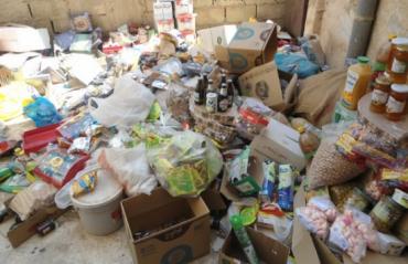 ضبط 100 علبة طحينة منتهية الصلاحية في نابلس