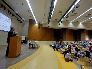 صورة من الندوة