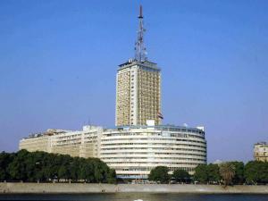 انقطاع الكهرباء يتسبب بوقف بث قنوات تلفزيونيّة مصرية