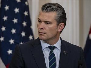 بخلاف رؤية البابا.. وزير الدفاع الأمريكي يدعو لنصر "باسم المسيح"