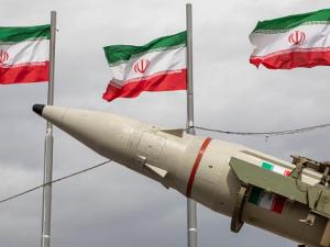 الحرس الثوري الإيراني يهدد باستهداف البنية التحتية المرتبطة بواشنطن وشركائها