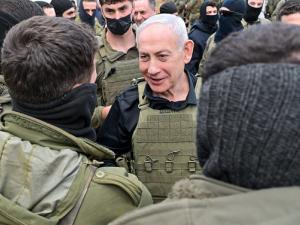 نتنياهو يقتحم جنوب لبنان مع وزير أمنه: الحرب مستمرة ولا يزال هناك المزيد لنفعله