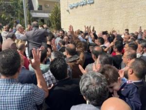 نقابة الأطباء تعلن استمرار خطواتها الاحتجاجية الأسبوع المقبل