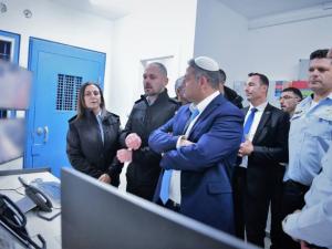 "الأمن القومي" الإسرائيلي: تضييق "بن غفير" على الأسرى قد يشعل الجبهات