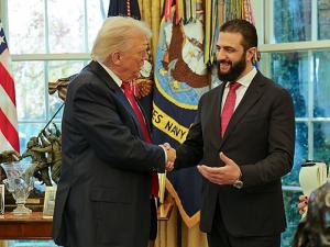 اجتماع تاريخي بين الشرع وترامب في البيت الأبيض وتعليق عقوبات قيصر على سورية