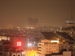 طائرات الاحتلال تشن سلسة غارات جوية على مناطق متفرقة بقطاع غزة