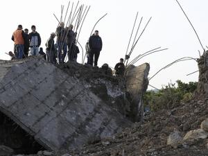 الاحتلال يحشد قوات مشاة ومدفعية مقابل غزة ولبنان