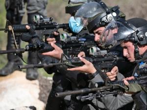 إصابة خطيرة لشاب برصاص قوات الاحتلال في القدس