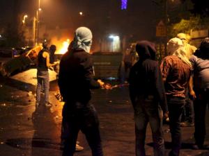 بالأسماء- الاحتلال يعتقل 20 مواطناً من الضفة واشتباكات مسلحة في نابلس