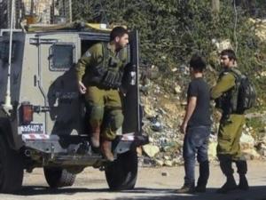الاحتلال يعتقل 17 مواطناً أغلبهم من مخيم عقبة جبر