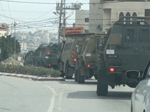 بالفيديو اندلاع اشتباكات مسلحة.. إصابات باقتحام قوات الاحتلال لطولكرم ومخيمها