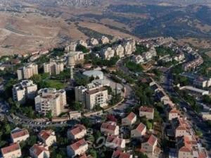هآرتس: خطة لتهويد الجليل تنتقل لمستوطنات الضفة