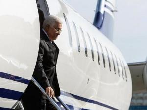 الرئيس عباس يصل الصين في زيارة دولة رسمية تستمر 3 أيام