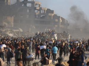 الحرب على غزة: أكثر من 60 شهيدا الأحد نصفهم من منتظري المساعدات