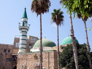 حالة الطقس: استمرار الأجواء الحارة رغم الانخفاض في درجات الحرارة