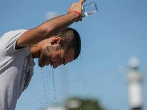 راصد جوي يحدد موعد الموجة الحارة المقبلة على فلسطين