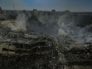 العدوان على غزة: شهداء وجرحى من النازحين في قصف كنيسة الروم الأرثوذكس