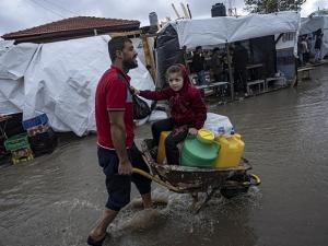 أكثر من 13 ألف شهيد في غزة: الاحتلال يعلن مقتل 9 جنود