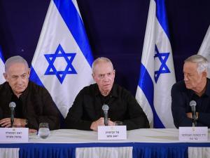 “السنوار يملي شروطه علينا ونتنياهو استسلم للضغوط”.. كيف علّق الإعلام العبري على صفقة الأسرى والهدنة مع غزة؟