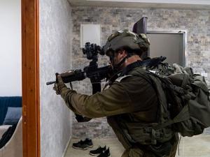 استشهاد طبيب وإصابة آخريْن برصاص الاحتلال في قباطية.. اعتقالات في الضفة حيث لا هدنة هناك