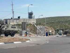 قوات الاحتلال تغلق حاجز النشاش جنوب بيت لحم