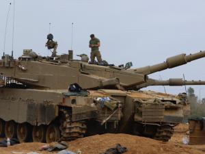 الاحتلال يوافق على خطط هجومية لاستكمال الحرب على غزة.. وغالانت: قواتنا مستعدة لاستئناف القتال فوراً