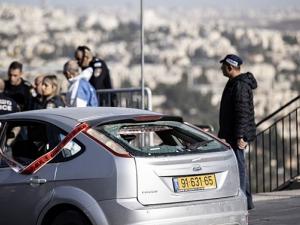 الاحتلال يغلق منزلي منفذي عملية القدس في صور باهر تمهيدا لهدمهما