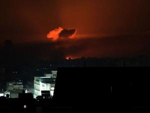 الحرب على غزة: غارات مكثفة وأحزمة نارية على جنوب القطاع.. معارك في عدة محاور