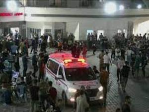 الاحتلال يحول مستشفى العودة بغزة إلى ثكنة عسكرية.. احتجز عشرات المدنيين بداخله دون دواء أو ماء أو طعام