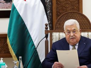عباس يكشف 3 شروط لـ”السلطة” للعودة لحكم غزة.. ومصر تعد “مقترحاً أولياً” لوقف إطلاق النار في القطاع