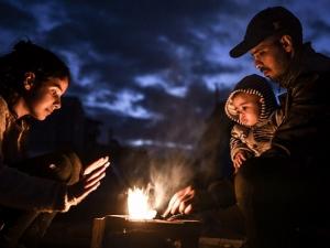 شهداء وإصابات بقصف لمبنى يتبع للهلال الأحمر