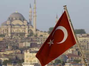 إسرائيل تحذر مواطنيها من السفر لدول مجاورة لإيران بينها تركيا