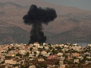 غارات إسرائيلية على جنوب لبنان وحزب الله يستهدف مواقع للاحتلال