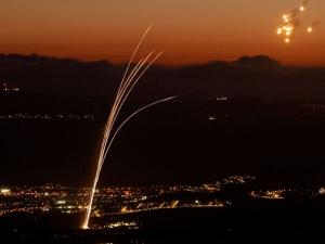 تقديرات إسرائيلية: حزب الله سيرد على اغتيال شكر خلال أيام