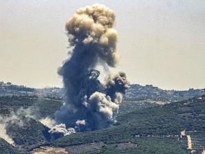 عشرات القذائف الصاروخيّة صوب الجولان واعتراضات بمنطقة صفد والاحتلال يغير بجنوب لبنان