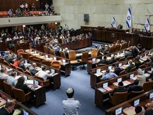 المصادقة على تمديد الخدمة في قوات الاحتياط بقراءة أولى