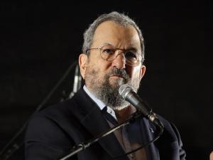 ايهود باراك: نتنياهو لن ينهي الحرب ما لم يجبره الجمهور