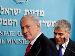 لابيد يتعهد بـ”شبكة أمان” لنتنياهو.. ورئيس الموساد يغادر الأربعاء إلى الدوحة لبحث صفقة تبادل الأسرى