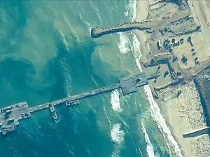 أسوشييتد برس: واشنطن تعتزم إزالة رصيف غزة العائم بشكل نهائي