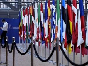 المبعوث الأوروبي: "ماضون في مساعي حل الدولتين"