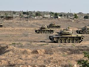 قادة أجهزة الأمن الإسرائيلية لنتنياهو: الجيش قادر على الانسحاب الكامل من قطاع غزة لمدة 6 أسابيع