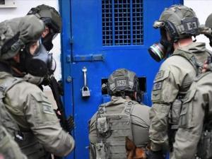 7 محاولات انتحار بسجن عوفر بسبب “وحشية السجانين”.. هيئة فلسطينية: الأسرى يعانون ظروف اعتقالية قاسية