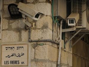 مشروع قانون يسمح للشرطة بتثبيت كاميرات التعرف على الوجوه في الحيز العام