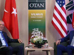 أردوغان يهاتف بايدن ويؤكد لهُ أن نتنياهو لا يريد وقف الحرب على غزة.. وتركيا تعلن الجمعة “حداداً وطنياً” على اغتيال هنية