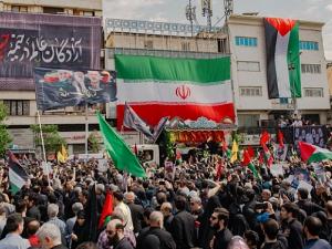 استشهد، مساء اليوم السبت، أربعة شبان فلسطينيين، جراء قصف ثان لقوات الاحتلال الإسرائيلي، استهدفهم في الطريق الواصل بين بلدة بلعا وضاحية اكتابا شرقي طولكرم.  وسبق ذلك الاغتيال، أن قوات خاصة من جيش الاحتلال الإسرائيلي، اقتحمت، قبل ظهر اليوم السبت، مخيم طولكرم شمالي الضفة الغربية، حيث تشارك في عملية الاقتحام لإحداث تدمير في المخيم وحدة "دوفدوفان" وقوى "حرس الحدود".  وفي صباح اليوم السبت، استشهد 5 شبان فلسطينيين إثر استهدافهم بصاروخ عبر غارة جوية نفذها الاحتلال على سيارة كانت تقلهم قرب بلدة زيتا شمالي طولكرم.   