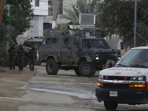 اعتقالات بالضفة وإصابات باشتباكات في جنين ومخيمها