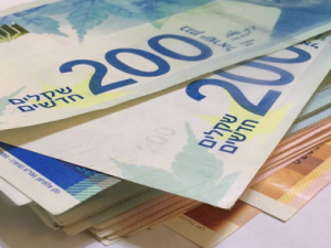 عملة مزيفة تغزو الأسواق الفلسطينية... إليك خطوات اكتشافها وطرائق للحد من تداولها!